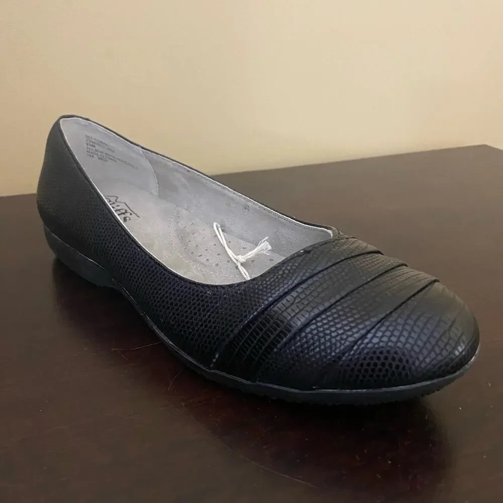 CLIFFS BY WHITE MOUNTAIN Women's‎ Clara Ballet Flat